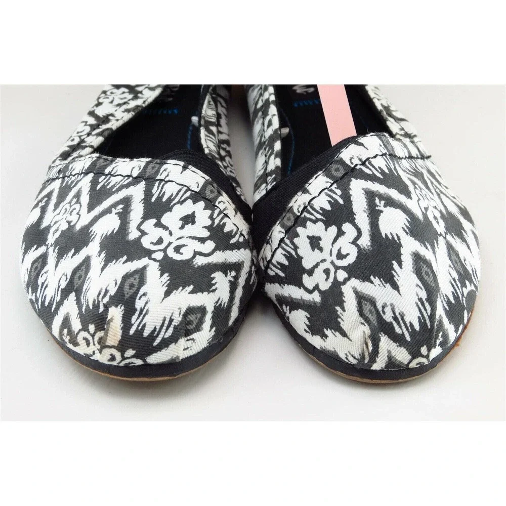Mad Love welcome shoe